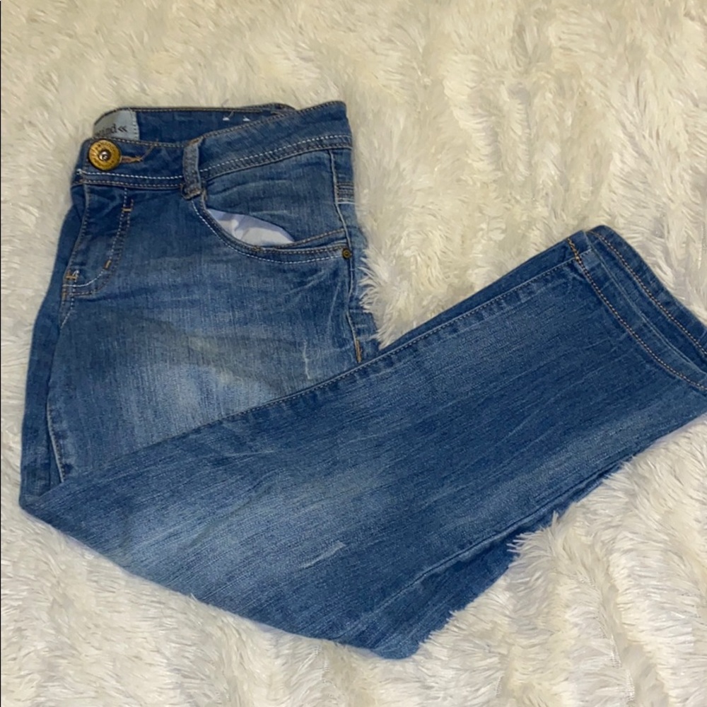 Light Jean Capris